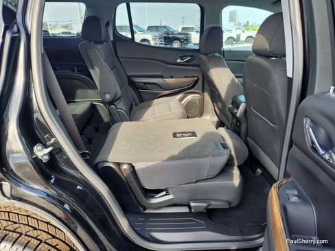 Used 2023 GMC Acadia SLE w/ Driver Convenience Package image 45