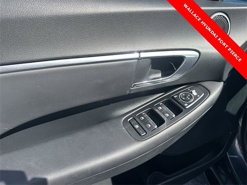 Used 2023 Hyundai Sonata SEL w/ Preferred Accessory Package image 15