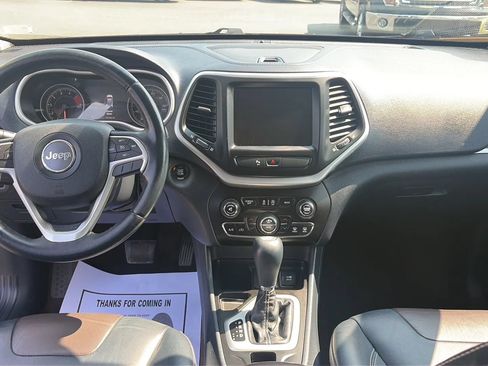 Used 2016 Jeep Cherokee Limited FWD image 15
