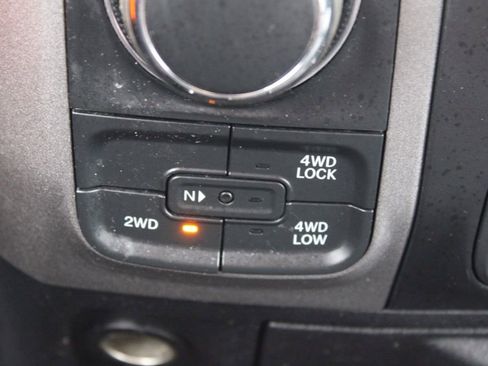 Used 2016 RAM 1500 Express image 33