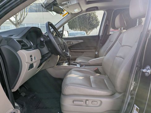Certified 2017 Honda Pilot EX-L image 12
