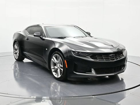Used 2022 Chevrolet Camaro LT w/ RS Package image 3
