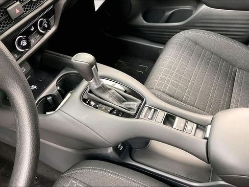 New 2027 Honda HR-V LX image 9