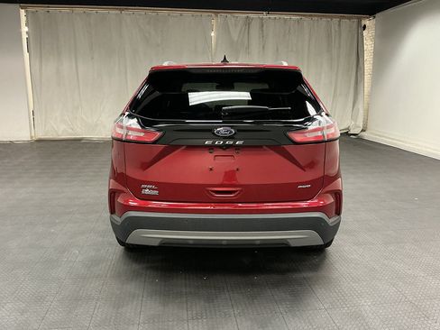Used 2022 Ford Edge SEL w/ Convenience Package AWD/4WD image 4