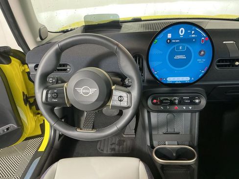 Certified 2025 MINI Cooper S image 10