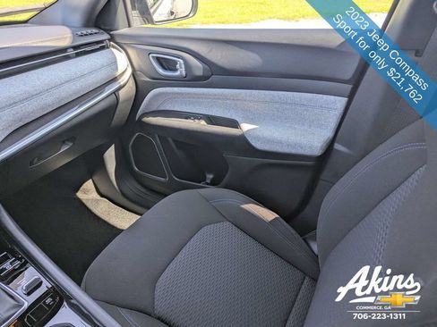 Used 2023 Jeep Compass Sport AWD/4WD image 16