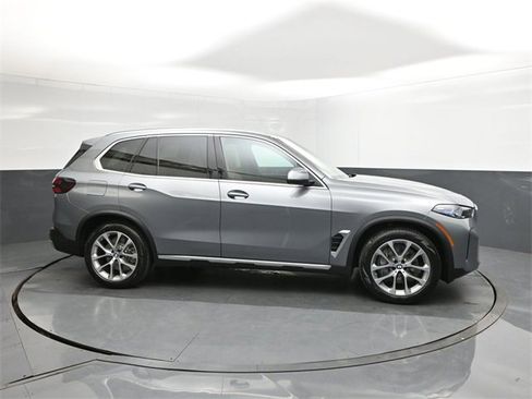 New 2026 BMW X5 xDrive50e w/ Climate Comfort Package image 26