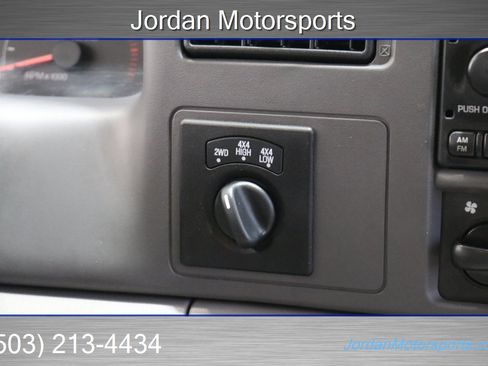 Used 2001 Ford F350 XLT image 89