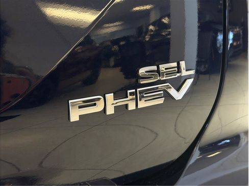 Used 2025 Mitsubishi Outlander 4WD Plug-In Hybrid image 28
