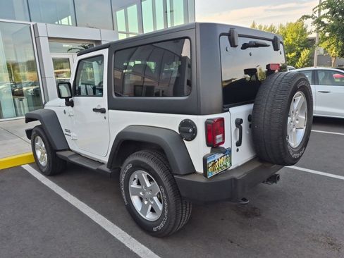 Used 2015 Jeep Wrangler Sport w/ Quick Order Package 24S AWD/4WD image 6