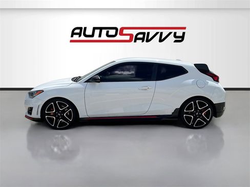 Used 2021 Hyundai Veloster N image 4