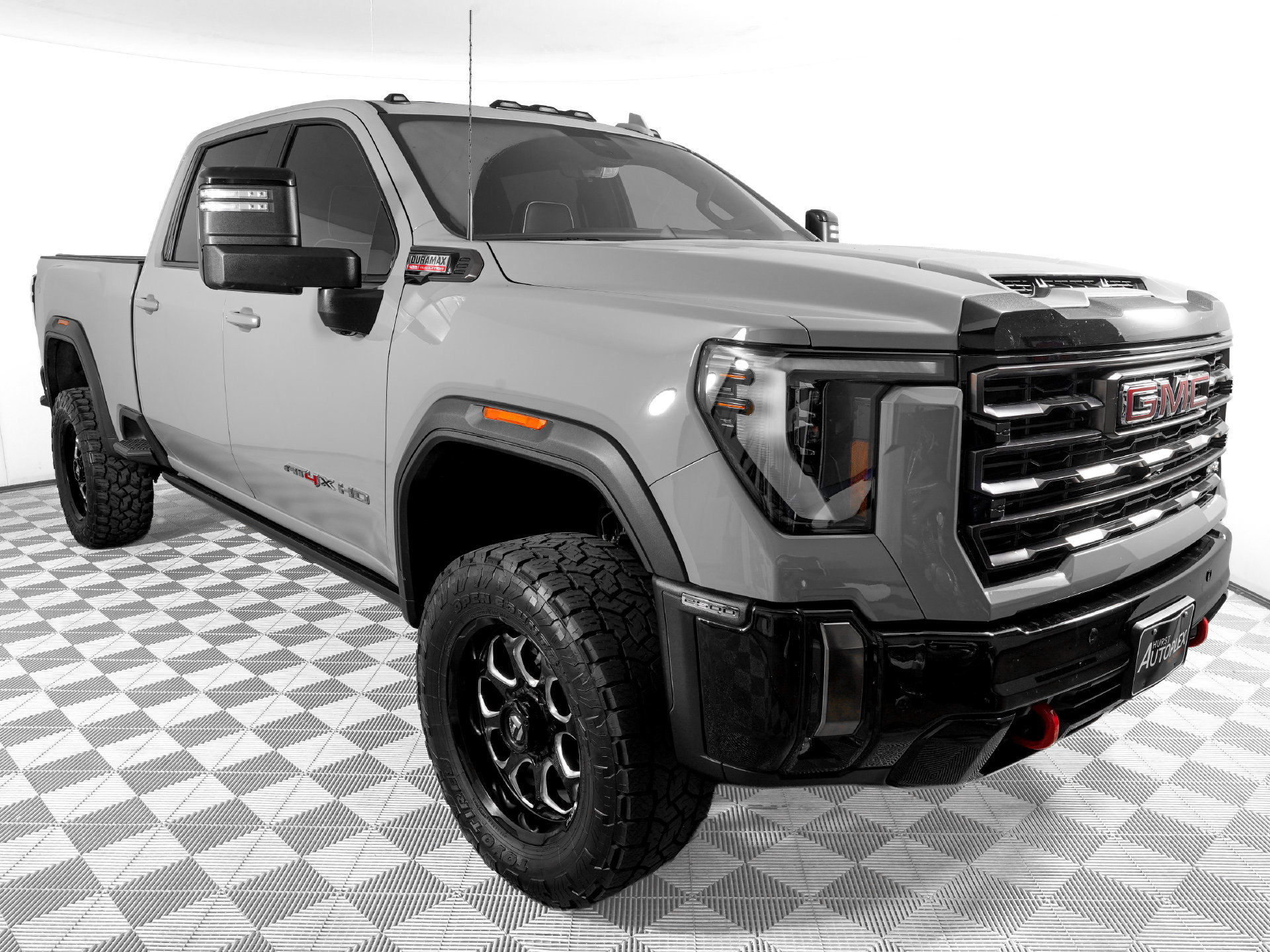 Used 2024 GMC Sierra 2500 AT4X AWD/4WD image 3