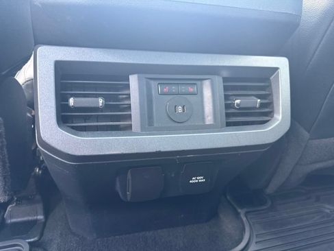 Used 2023 Ford F250 Lariat w/ Lariat Ultimate Package AWD/4WD image 12
