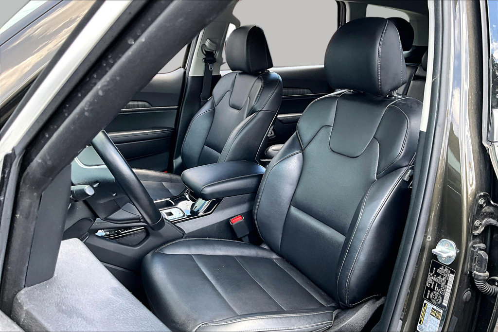 Used 2023 Kia Telluride EX AWD/4WD image 18