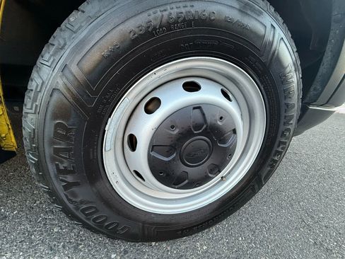 Used 2019 Ford Transit 250 148 High Roof Extended image 27