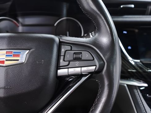 Used 2023 Cadillac XT6 Premium Luxury FWD image 13
