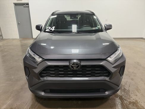 Used 2024 Toyota RAV4 XLE FWD image 8