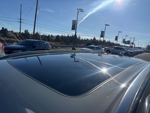 Used 2025 Volvo XC90 T8 Ultra w/ Protection Package Premier image 23