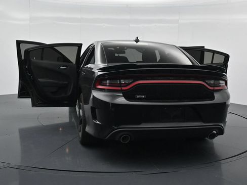 Used 2022 Dodge Charger R/T w/ Blacktop Package RWD image 33