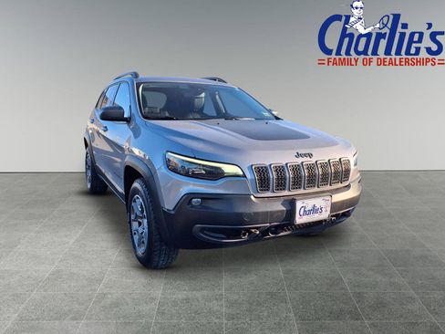 Used 2021 Jeep Cherokee Trailhawk w/ Trailer Tow Group AWD/4WD image 3