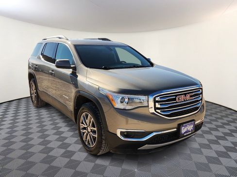Used 2019 GMC Acadia SLE image 6