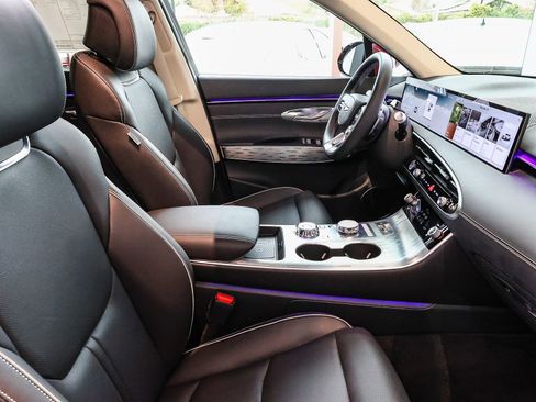 New 2026 Genesis Electrified GV70 image 18