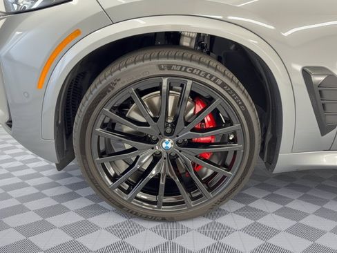 Certified 2024 BMW X5 xDrive40i w/ M Sport Package AWD/4WD image 13