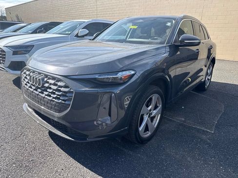 Used 2025 Audi Q5 Premium Plus w/ Premium Plus AWD/4WD image 3