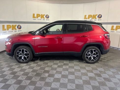 Used 2025 Jeep Compass Limited AWD/4WD image 7