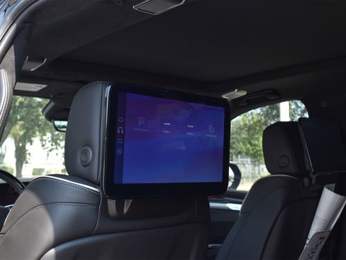 New 2025 Cadillac Escalade Premium Luxury Platinum w/ LPO, Floor Liner Package image 16