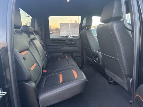 Used 2024 GMC Sierra 2500 AT4 image 22