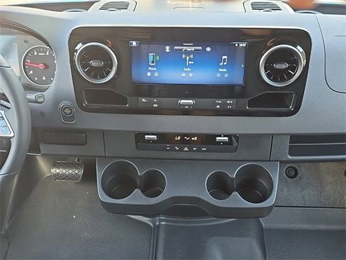 New 2025 Mercedes-Benz Sprinter 2500 image 15