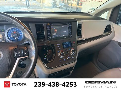 Used 2018 Toyota Sienna XLE w/ XLE Navigation Package image 15