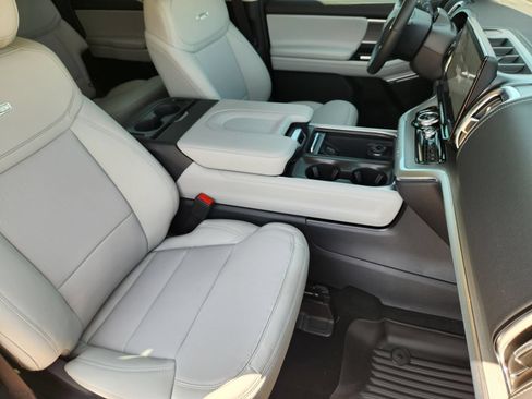 New 2027 Ford Expedition Max Platinum w/ Driver's Package RWD image 15