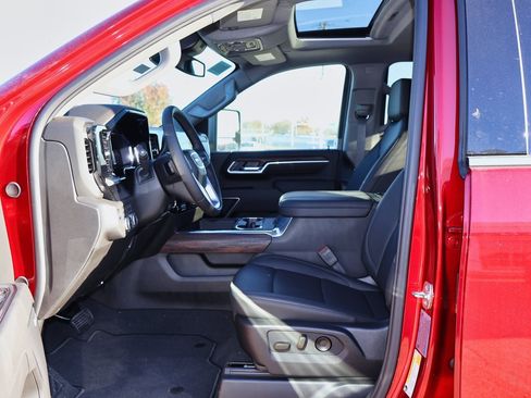 New 2026 GMC Sierra 2500 SLT w/ SLT Premium Package image 7