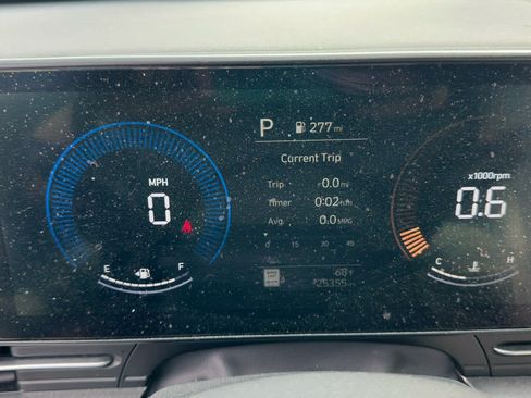 Certified 2024 Hyundai Kona SEL AWD/4WD image 8