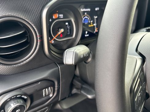 New 2026 Jeep Wrangler Unlimited Rubicon image 19