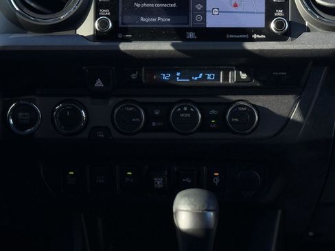 Used 2021 Toyota Tacoma TRD Off-Road w/ TRD Premium Off Road Package image 21