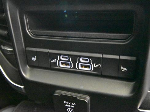 Used 2021 RAM 1500 Laramie image 19