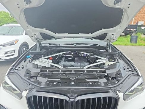 Used 2021 BMW X5 xDrive40i w/ M Sport Package AWD/4WD image 18