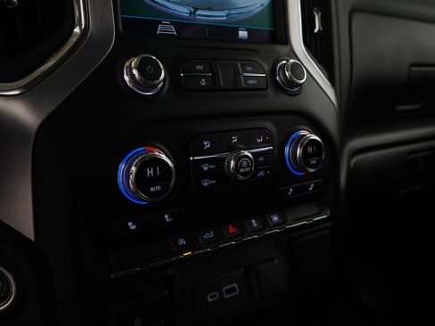 Used 2021 GMC Sierra 1500 Elevation image 25