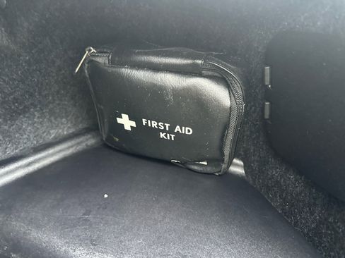 Used 2013 Lexus ES 300h w/ Luxury Pkg image 28