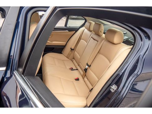 Used 2016 BMW 528i xDrive 528i xDrive image 17