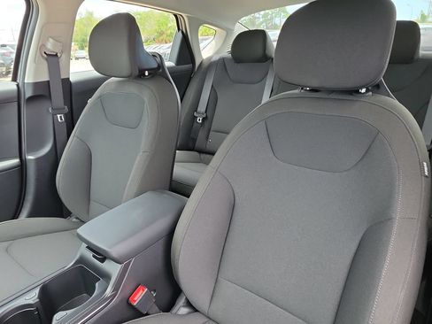 New 2026 Kia K4 FWD image 21