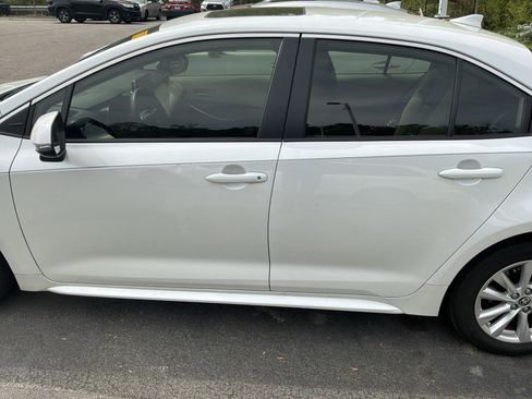 Used 2024 Toyota Corolla XLE image 10