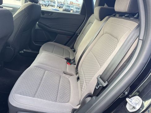 Used 2022 Ford Escape SE image 12