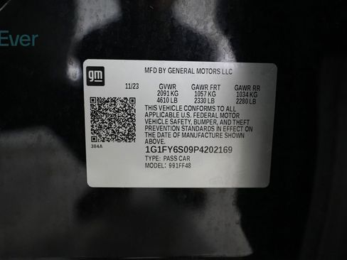 Used 2023 Chevrolet Bolt EUV LT w/ Convenience Package FWD image 28