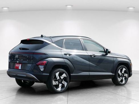 Used 2025 Hyundai Kona Limited AWD/4WD image 5