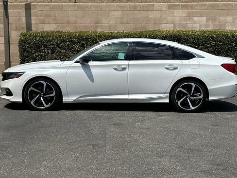 Used 2021 Honda Accord Sport image 7