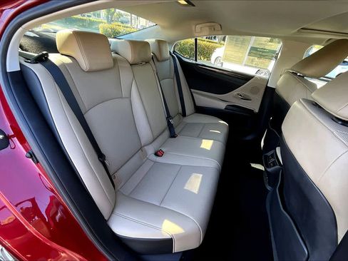 Used 2021 Lexus ES 350 w/ Premium Package image 19